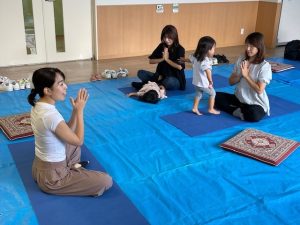 ぐっすりヨガ