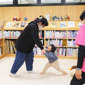 図書館でぷち体操